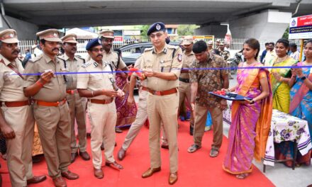 ஆயுதப்படை வளாகத்தில்                                         புதிதாக கட்டப்பட்ட                                        பாதுகாவலர் அறைகள்                                                  காவல் ஆணையாளர்                                                    சங்கர் ஜிவால், இ.கா.ப.,                                                  திறந்து வைத்தார்.