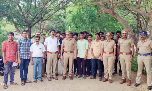 பழனி நகர காவல் ஆய்வாளர்  உதயகுமார்  தலைமையில் போதை ஒழிப்பு பேரணி