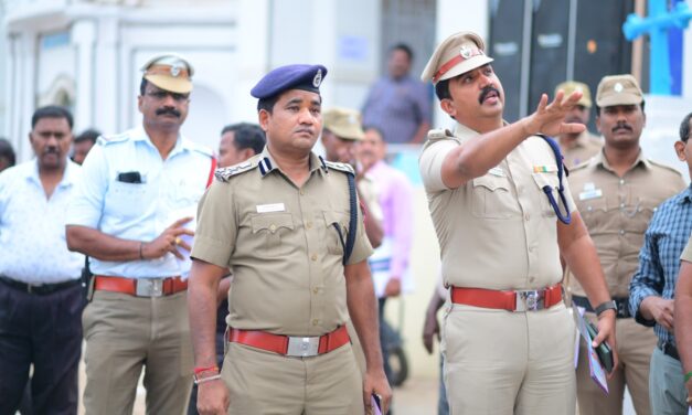 நெல்லை சரக டி ஐ ஜி பிரவேஷ் குமார் மற்றும் மாவட்ட காவல் கண்காணிப்பாளர் பாலாஜி சரவணன் ஆகியோர் பணிமயமாதா பேராலய திருவிழா பாதுகாப்பு பணிகள் குறித்து ஆய்வு