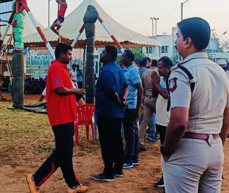 ஈரோடு சிறப்பு படை காவல்துறை தலைவர் டாக்டர் எஸ். முருகன் இ.கா.ப அவர்கள் மேற்பார்வையில் தூத்துக்குடி தருவை மைதானத்தில் காவலர்களுக்கான உடல் திறனாய்வு நடைபெற்று வருகிறது.