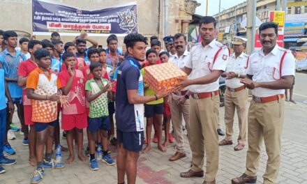 ராஜபாளையம் போக்குவரத்து காவல்துறை சார்பில் உயிர் தியாகம் செய்த காவலர்களின் நீத்தார் நினைவு மினி மாராத்தான்!