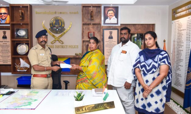உயிரிழந்த உதவி ஆய்வாளர்  குடும்பத்திற்கு  நிவாரணம் – கோவை மாவட்ட காவல் கண்காணிப்பாளர் காசோலை வழங்கினார்