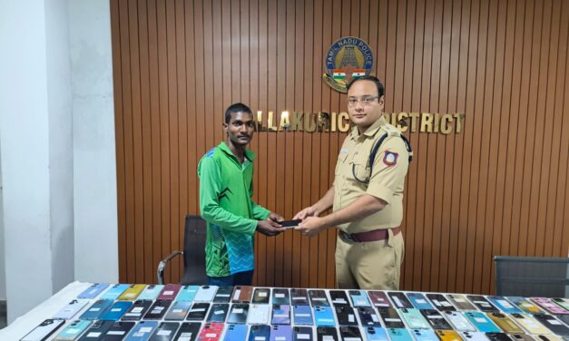கள்ளக்குறிச்சி மாவட்டத்தில் தவறவிட்ட 204 தொலைபேசிகள் மீட்பு – உரிமையாளர்களிடம் ஒப்படைத்த போலீசார்