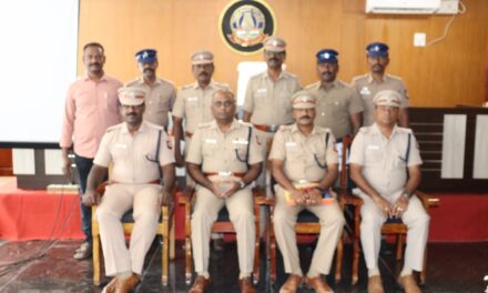 சிறப்பாக பணிபுரிந்த தென்காசி மாவட்ட காவல் அதிகாரிகளுக்கு பாராட்டு சான்றிதழ்