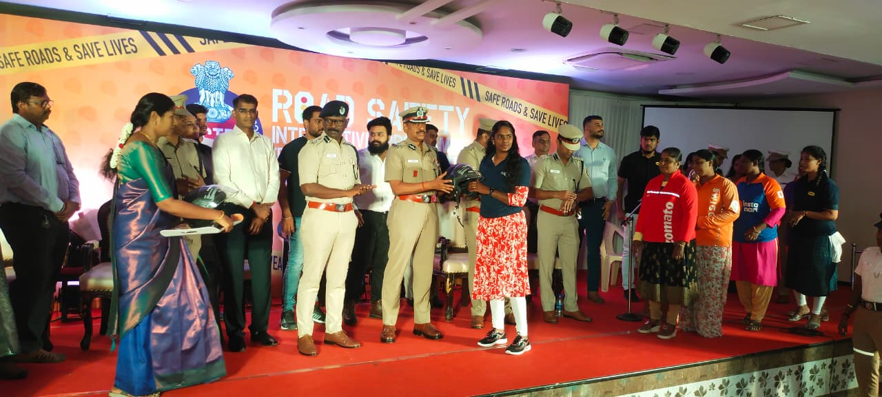பெண் GIG தொழிலாளர்களுக்கான சாலை பாதுகாப்பு கலந்துரையாடல் – சென்னை பெருநகர போக்குவரத்து காவல் முன்னெடுப்பு